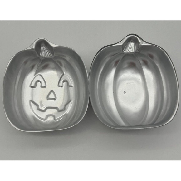 Wilton Halloween 3D Stand Up JACK-O-LANTERN Pumpkin Baking Cake Pan Vintage - Picture 4 of 9